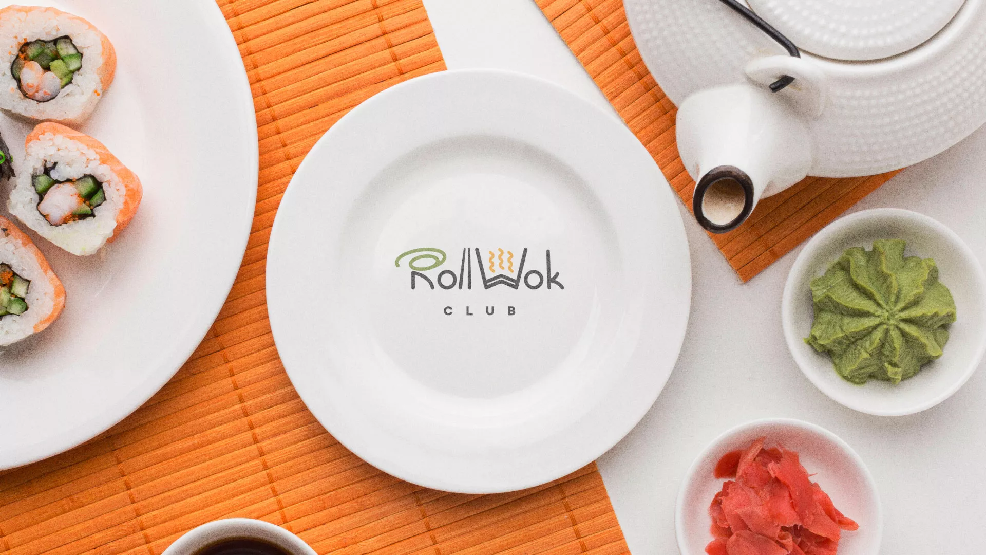 Разработка логотипа и фирменного стиля суши-бара «Roll Wok Club» в Рубцовске